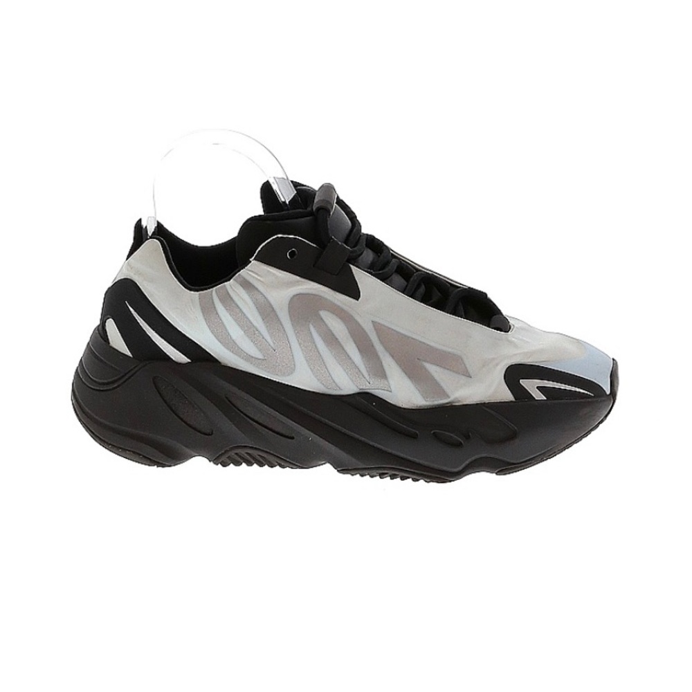 Adidas Yeezy Boost 700 MNVN “Blue Tint”